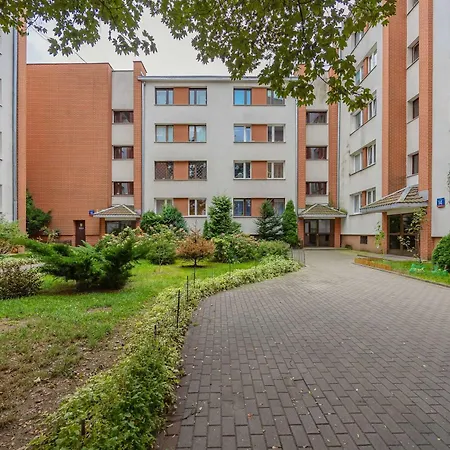 Spacious Air-conditioned With Balcony Close To Pge Narodowy By Renters *