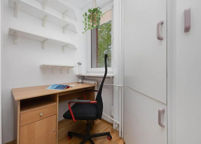 Spacious Air-conditioned With Balcony Close To Pge Narodowy By Renters Warsaw