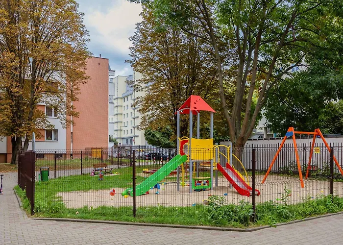 Apartment Spacious Air-conditioned With Balcony Close To Pge Narodowy By Renters *