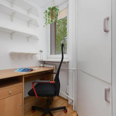 Spacious Air-conditioned With Balcony Close To Pge Narodowy By Renters Varšava
